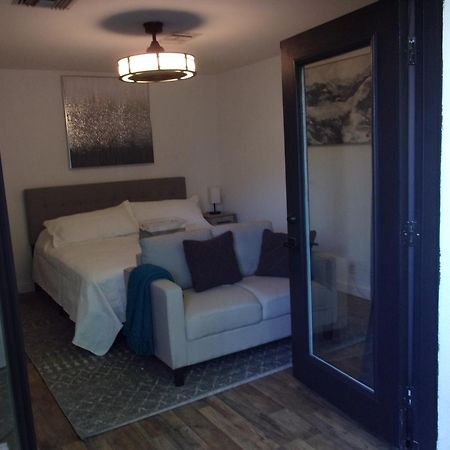 Updated Dwntwn 2Bd Twnhse W/Hot Tub& Private Patio Palm Springs Bagian luar foto